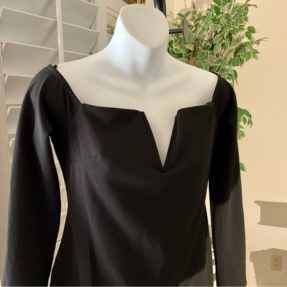 Gorgeous Lulu’s black, mini dress off shoulder long sleeve, dress, size medium - Picture 2 of 6